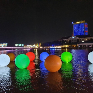 BÓNG PHÁT SÁNG LÊ HỘI HOA ĐĂNG