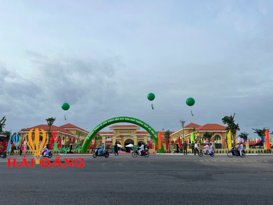 Cho Thuê Cổng Hơi 18Met Xanh Lá